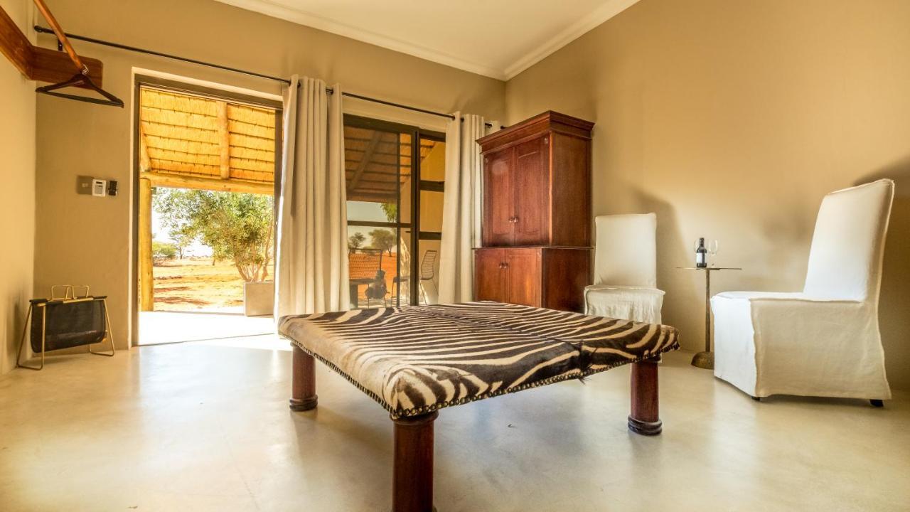 Bagatelle Kalahari Game Ranch Villa Hardap Exteriör bild