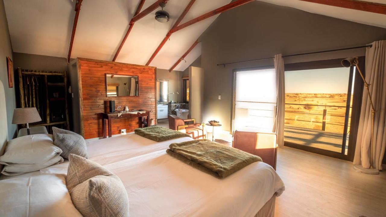 Bagatelle Kalahari Game Ranch Villa Hardap Exteriör bild